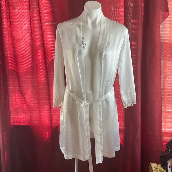 Oscar de la Renta small satin robe - Picture 1 of 4
